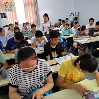 紅旗區(qū)中招沖刺培訓班